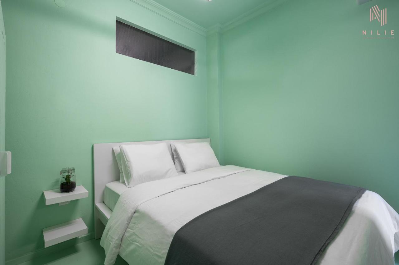 Colorful, Nilie Hospitality Mgmt Apartment Thessaloniki Exterior photo